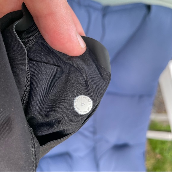 Lululemon In Movement Tight 25" Everlux Black - Picture 6 of 9